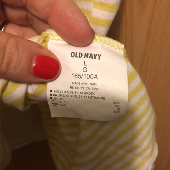 Old navy size large razor back tank top - Picture 4 of 4